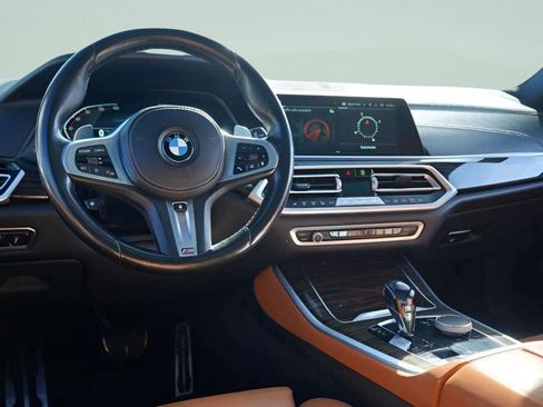 Used 2021 BMW X5 xDrive40i w/ M Sport Package AWD/4WD image 52