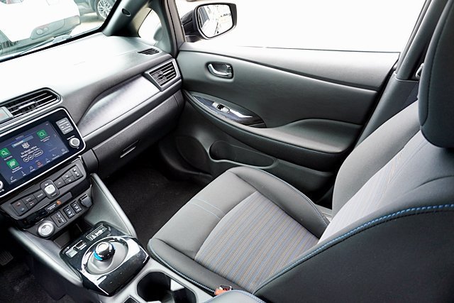 Certified 2025 Nissan Leaf SV Plus FWD image 31