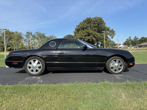 Used 2002 Ford Thunderbird RWD image 1