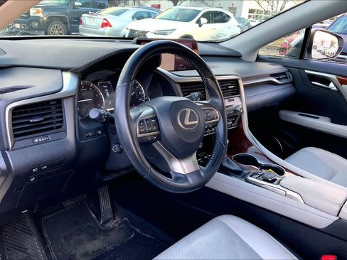 Used 2019 Lexus RX 350L w/ Premium Package image 17