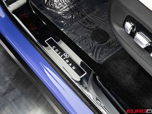 Used 2021 Rolls-Royce Cullinan Black Badge AWD/4WD image 47