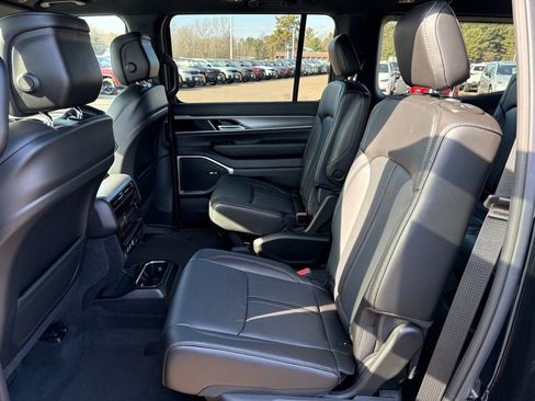 New 2026 Jeep Grand Wagoneer 4WD image 12