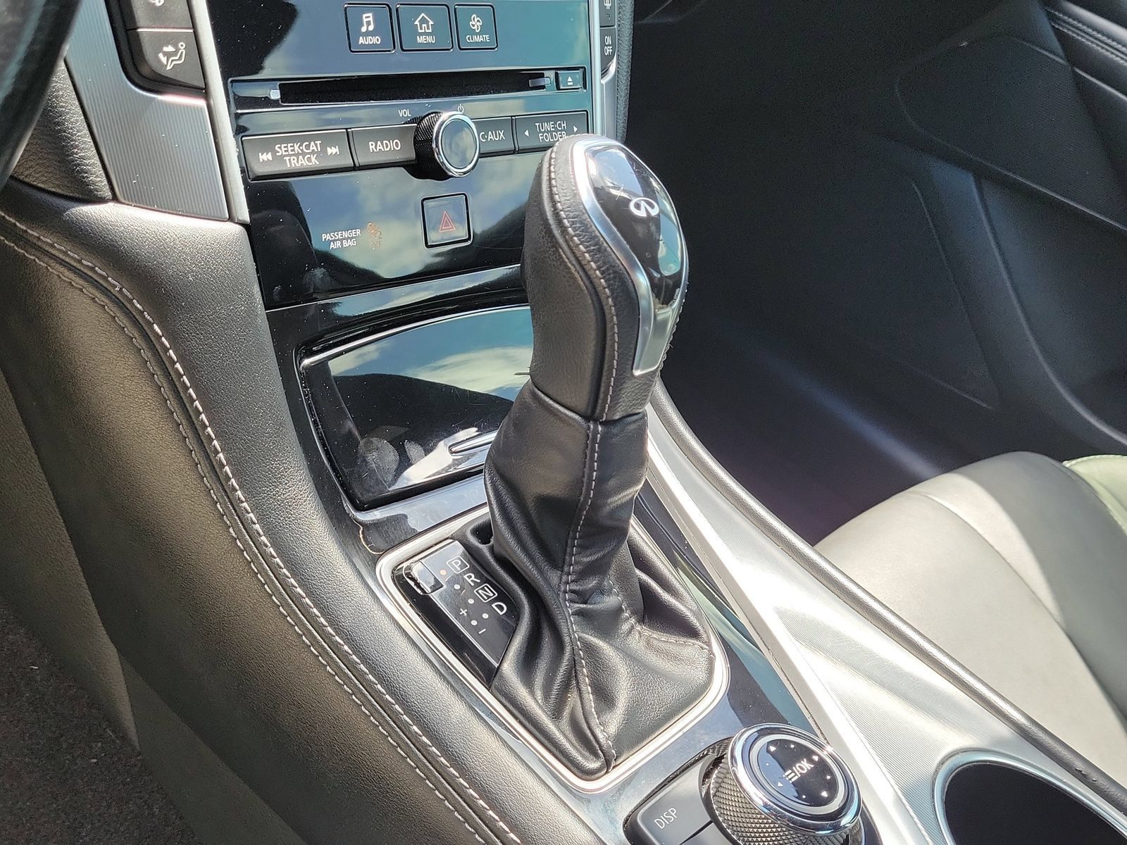 Used 2017 INFINITI Q60 2.0t w/ Moonroof Package RWD image 28
