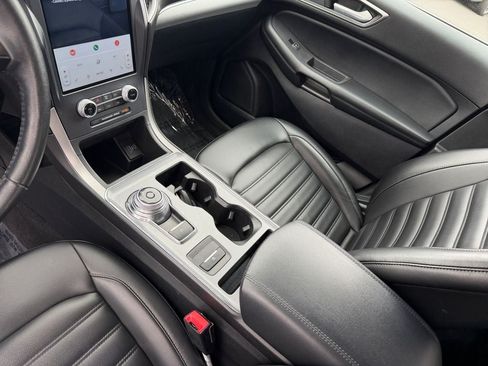 Used 2022 Ford Edge SEL AWD/4WD image 18