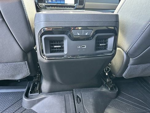 Certified 2025 Chevrolet Silverado 2500 ZR2 w/ Technology Package image 23