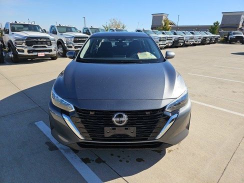 Used 2024 Nissan Sentra S image 9