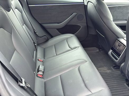 Used 2025 Tesla Model 3 Long Range image 29