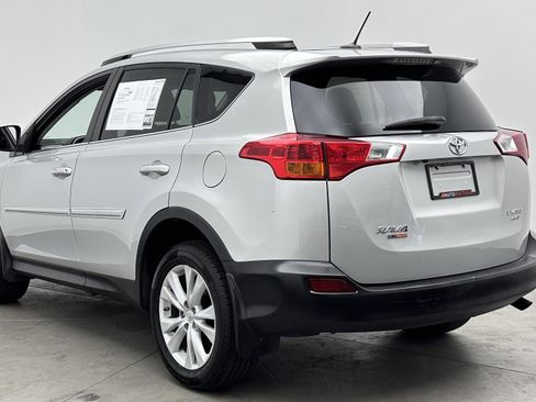 Used 2015 Toyota RAV4 Limited w/ Technology Package AWD/4WD image 7