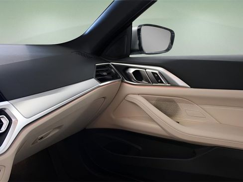 Used 2023 BMW M440i Coupe w/ Premium Package image 17