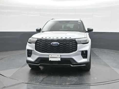 New 2026 Ford Explorer ST-Line image 5