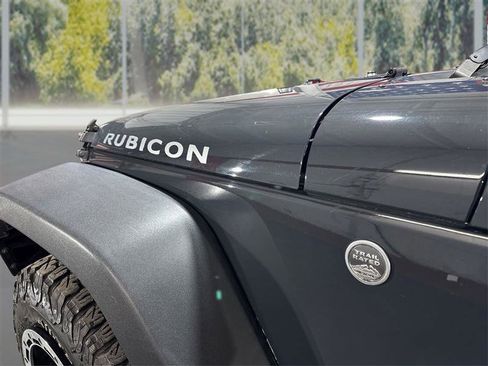 Used 2017 Jeep Wrangler Unlimited Rubicon w/ Max Tow Package image 21