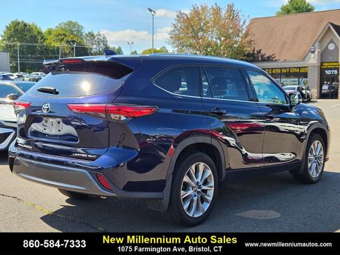 Used 2021 Toyota Highlander Limited image 5