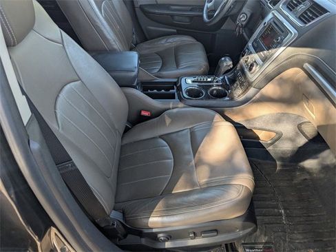 Used 2016 GMC Acadia SLT image 26