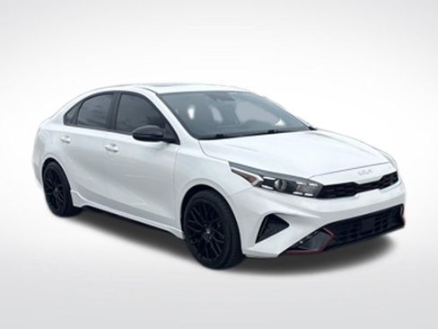 Used 2023 Kia Forte GT-Line w/ GT-Line Premium Package FWD image 6
