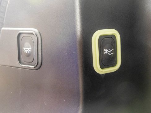 Used 2022 Ford F150 Lightning XLT w/ Tow Technology Package image 47