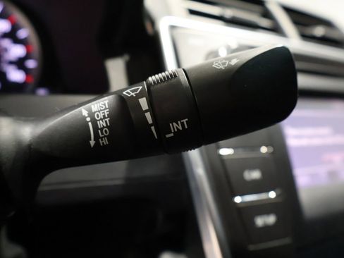 Used 2017 Toyota Camry SE image 34