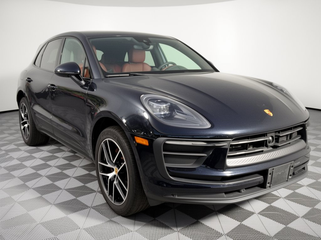 Used 2023 Porsche Macan AWD/4WD image 7