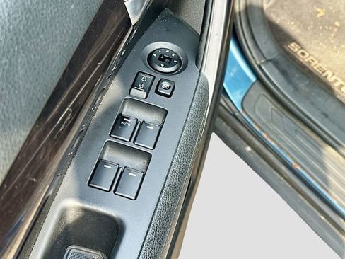 Used 2014 Kia Sorento LX w/ LX V6 Convenience Package FWD image 18