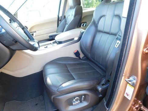 Used 2016 Land Rover Range Rover Sport HSE image 3