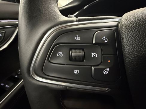 Used 2023 Buick Envision Essence w/ Sport Touring Package AWD/4WD image 18