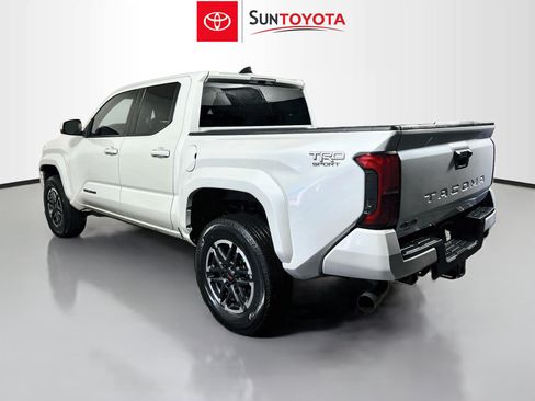 Used 2024 Toyota Tacoma TRD Sport AWD/4WD image 6