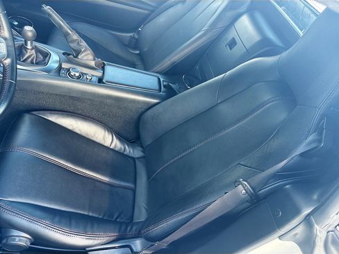 Used 2019 MAZDA MX-5 Miata RF Grand Touring image 14