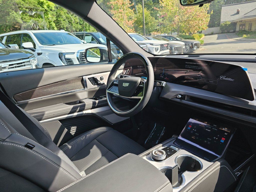 New 2027 Cadillac Vistiq Luxury AWD/4WD image 9