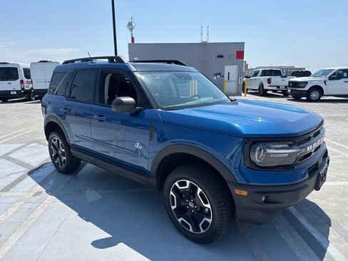 Used 2023 Ford Bronco Sport Outer Banks w/ Tech Package AWD/4WD image 7