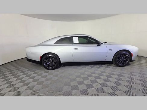 Used 2024 Dodge Charger Daytona R/T w/ Plus Group AWD/4WD image 36