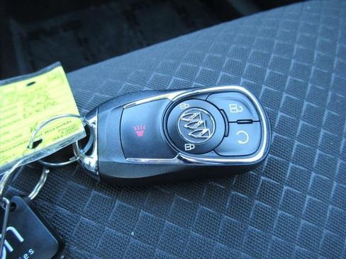 Used 2022 Buick Encore Preferred w/ Safety Package FWD image 26