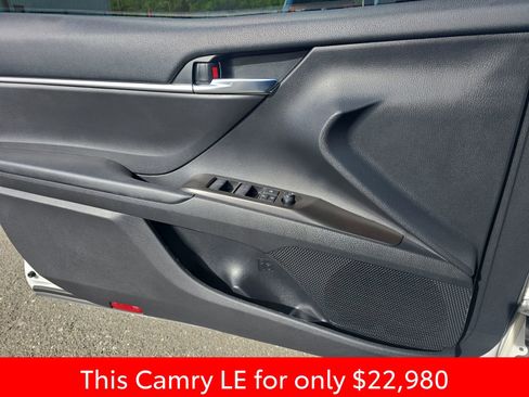Used 2022 Toyota Camry LE FWD image 33