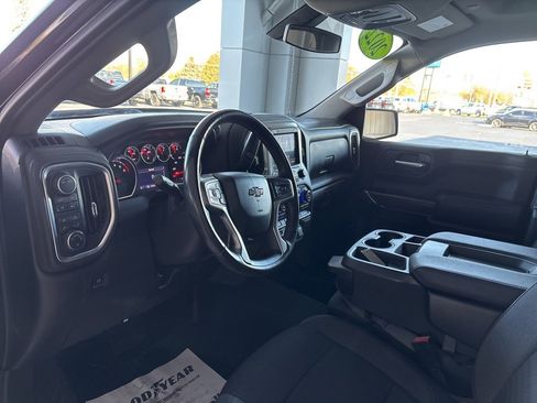 Used 2022 Chevrolet Silverado 1500 RST w/ LPO, Blackout Package image 10