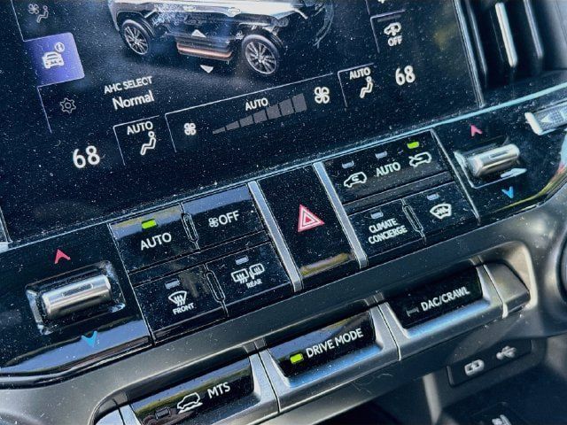 Used 2024 Lexus LX 600 4WD w/ Appearance Package image 16
