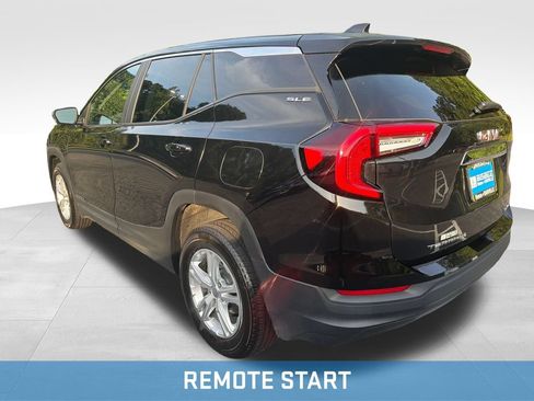 Used 2024 GMC Terrain SLE AWD/4WD image 4