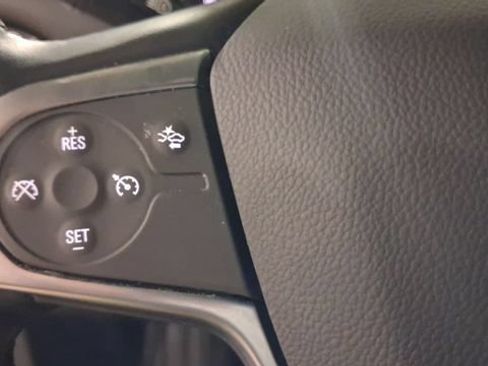 Used 2023 Chevrolet Traverse LT AWD/4WD image 29