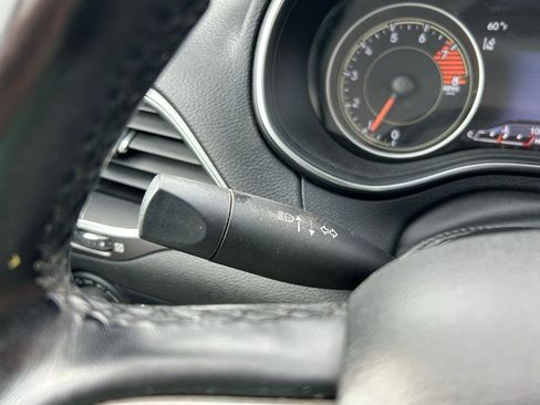 Used 2021 Jeep Cherokee Latitude Lux w/ Sun & Sound Group image 21