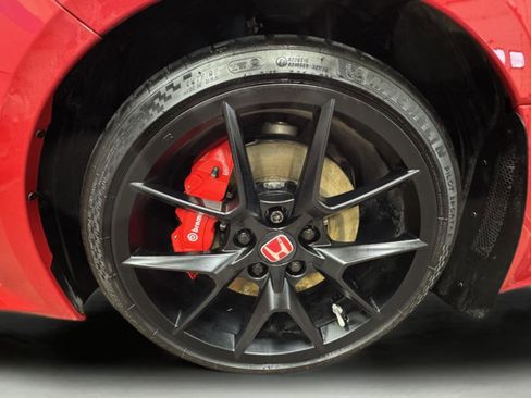 Used 2025 Honda Civic Type R image 11