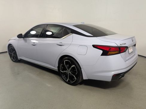 Used 2025 Nissan Altima 2.5 SR FWD image 5
