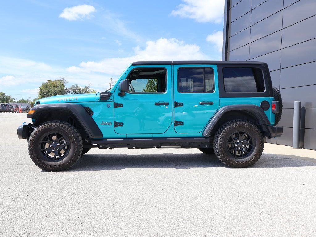Used 2024 Jeep Wrangler Unlimited AWD/4WD image 2