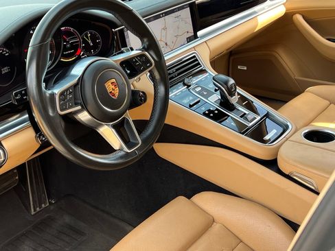 Used 2020 Porsche Panamera 4 AWD/4WD image 4