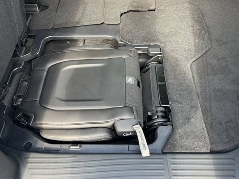 New 2027 Chrysler Pacifica Select FWD image 24