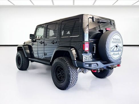 Used 2016 Jeep Wrangler Unlimited Rubicon AWD/4WD image 6