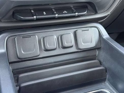 Used 2016 Chevrolet Silverado 1500 LTZ AWD/4WD image 29