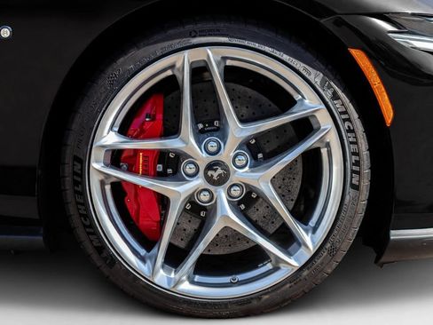 Certified 2024 Ferrari Roma Spider RWD image 59