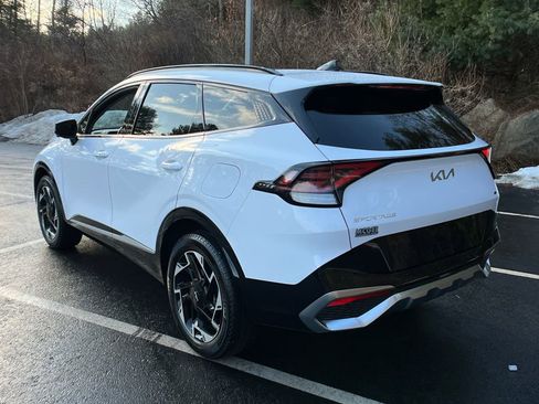 Used 2023 Kia Sportage SX image 3