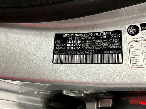Used 2019 Mercedes-Benz E 300 image 33