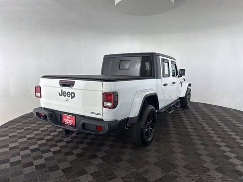 Used 2021 Jeep Gladiator Sport image 8