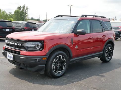 Certified 2023 Ford Bronco Sport Outer Banks w/ Tech Package AWD/4WD image 2