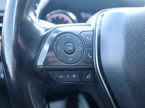 Used 2019 Toyota Camry SE w/ Carpet Mat Package image 50