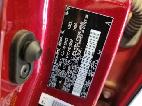 Used 2020 Toyota Highlander Limited image 12